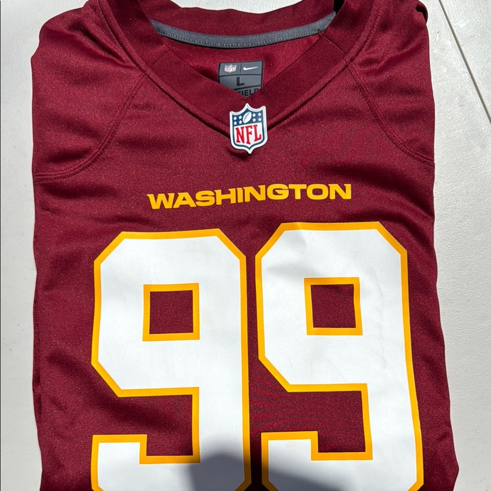 Men's L Washington Redskins Chase Young Jersey